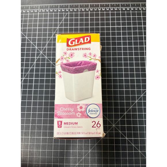 Glad Medium Drawstring Trash Bags 8 Gallon 26 Count – New - Picture 1 of 3
